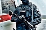 Столичный спецназ Росгвардии задержал подозреваемых в разбойном нападении в Москве